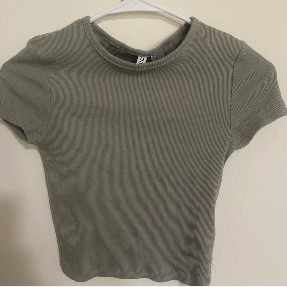 H&M Green Fitted Short Sleeve T-Shirt